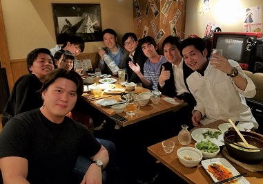 2018年度新人歓迎会。皆さんから昇任祝いの焼酎をいただきました。ありがとう。